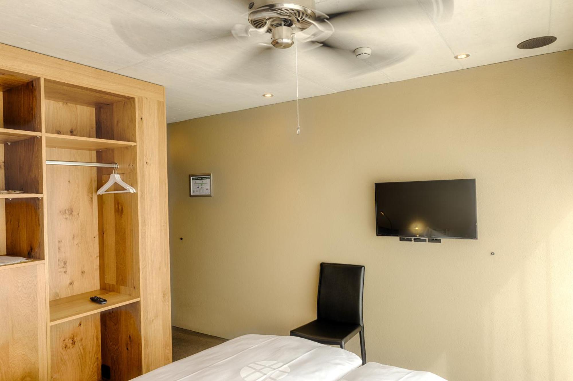 Hotel Frauenfeld Bilik gambar