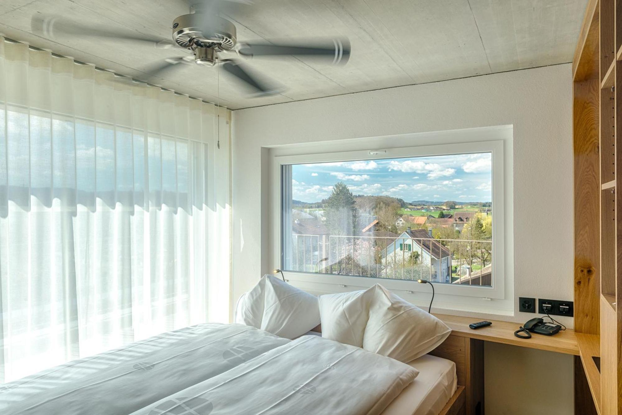 Hotel Frauenfeld Bilik gambar
